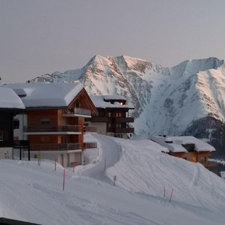 Chalet Valaisia Ридеральп Экстерьер фото