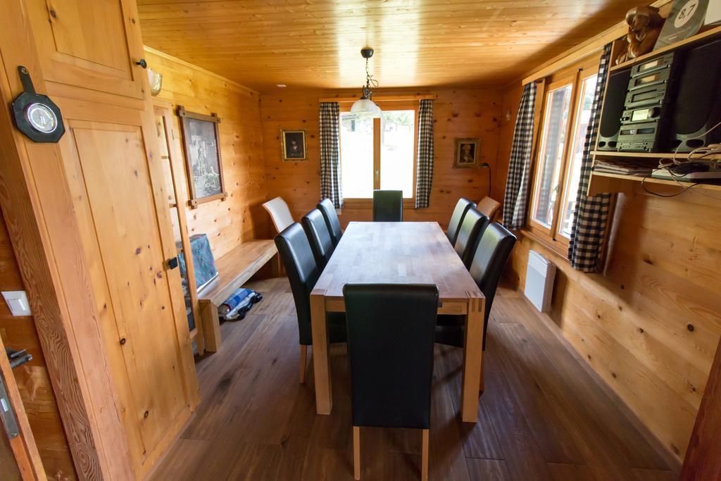 Chalet Valaisia Ридеральп Экстерьер фото